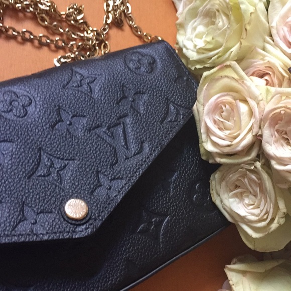 Louis Vuitton - Picture 2 of 8